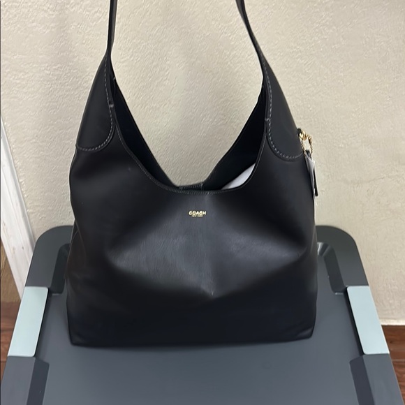Coach Black Leather Shoulder Bag - Picture 7 of 8